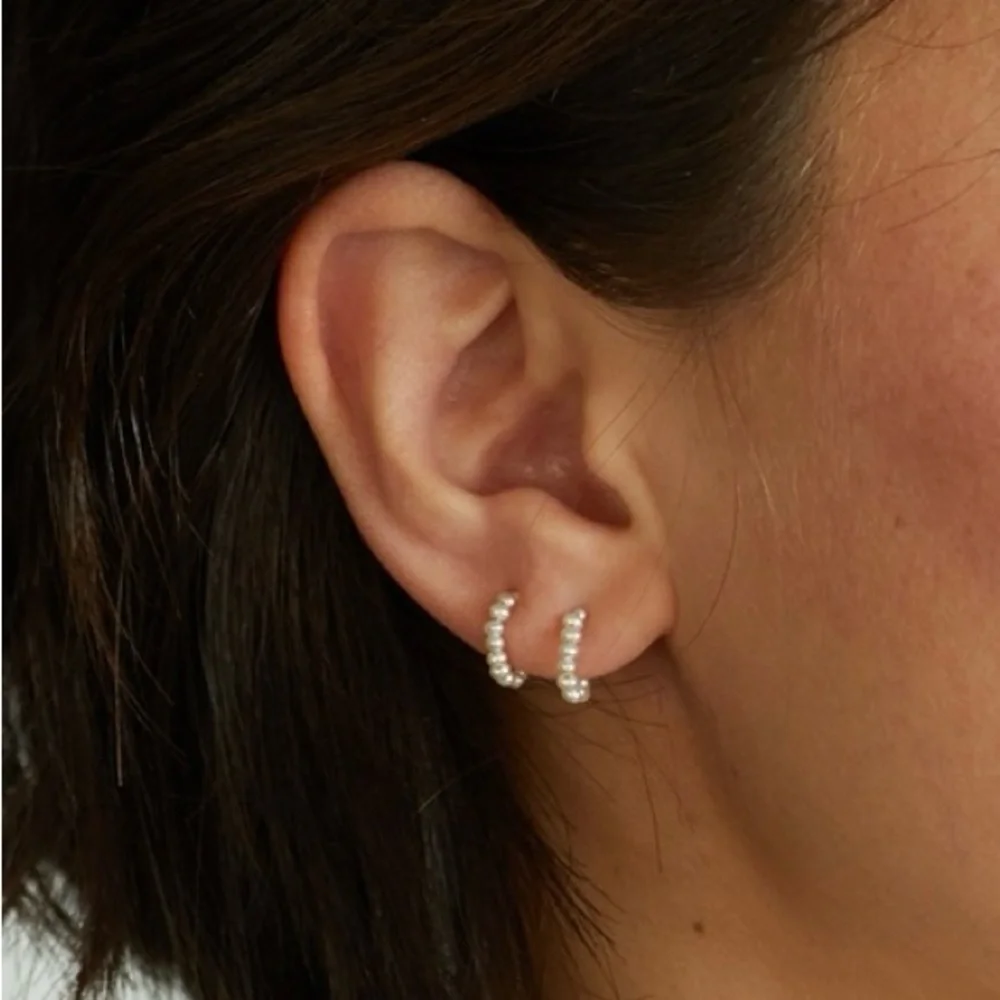 Catbird Elegant Gold and Cultured Pearl Hoop Huggie Earrings- solid 14k gold - Picture 4 of 7